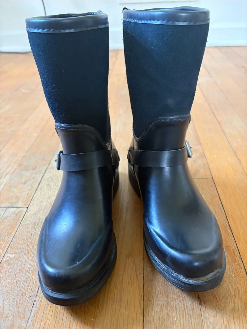 UGG SIVADA Black Leather & Suede Mid-Calf Buckle Boots Rubber